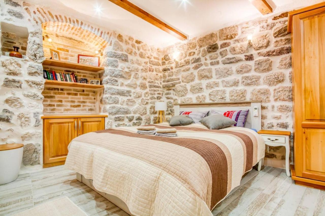 Kotor Bagus - Cozy Boutique Old Town Studio With Seaview Terrace Extérieur photo