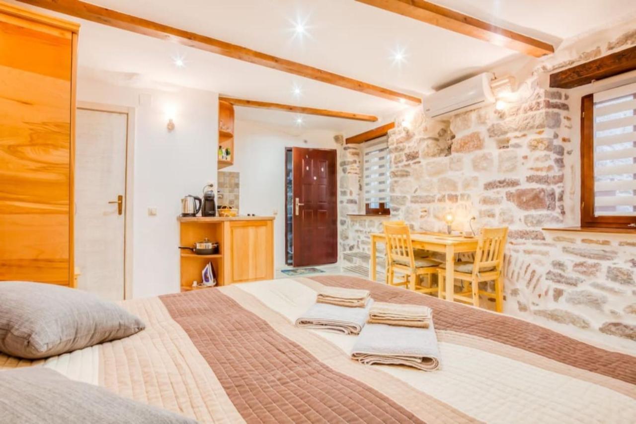 Kotor Bagus - Cozy Boutique Old Town Studio With Seaview Terrace Extérieur photo